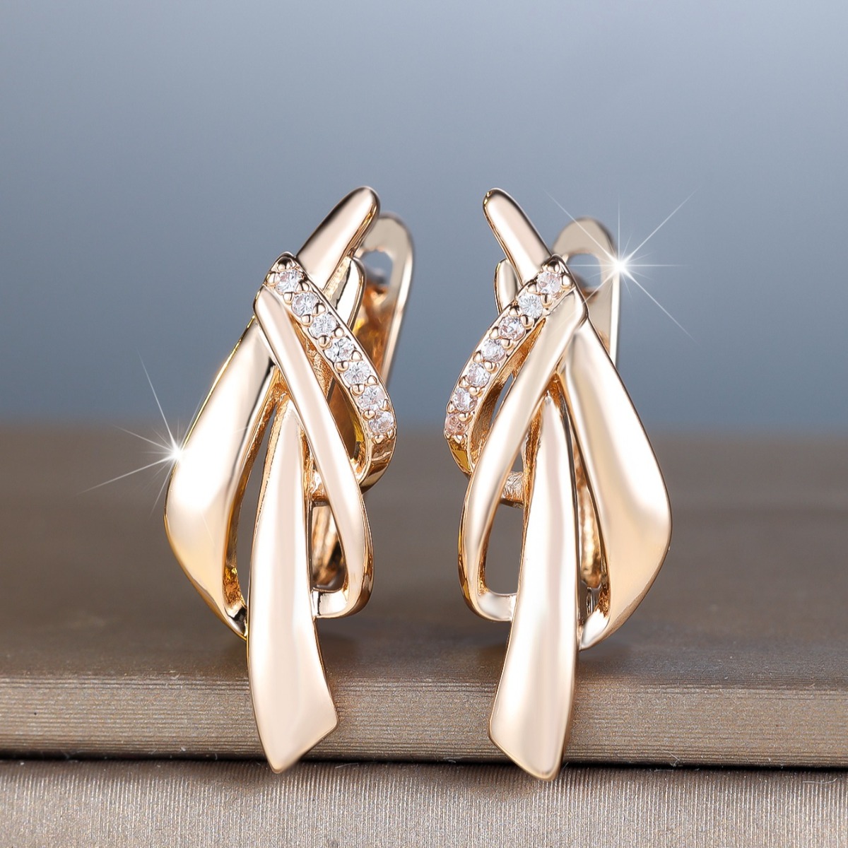 3D Intertwined Ribbon Earrings, Light Luxury Design